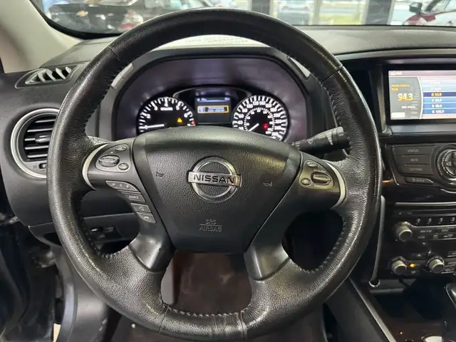 2014 Nissan Pathfinder 2WD 4dr SL in Cars & Trucks in Longueuil / South Shore - Image 19