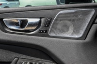 ... Engine: Moteur à 4 cylindres 2.0l L/100Km City: 11.0 L/100Km Hwy: 8.7 Safety Equipment Système a... (image 7)