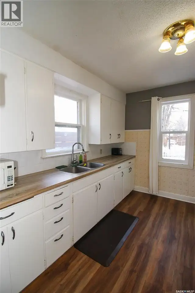 688 1st STREET W Shaunavon, Saskatchewan in Houses for Sale in Swift Current - Image 3