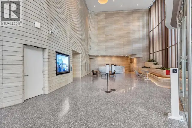 540 320 GRANVILLE STREET Vancouver, British Columbia in Commercial & Office Space for Sale in Vancouver - Image 4