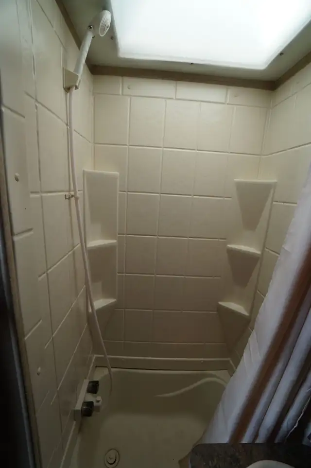 2012 Forest River Surveyor 235RKS Base in Travel Trailers & Campers in Stratford - Image 12