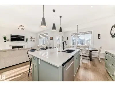 Welcome to Quarry Landing. This 2024-built home offers 5 bedrooms (including one on the main floor),...