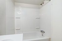 Amenities: Spacious Rooms • Air Conditioning • Great Location Suite & Building: Spacious one-bedroom... (image 6)