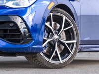 CARGET AUTOMOTIVE is thrilled to offer this 2024 Volkswagen Golf R, a high-performance AWD hot hatch... (image 2)