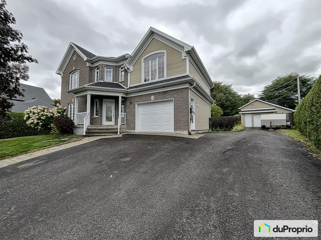 $930,000 - Duplex for sale in St-Emile — photo 1