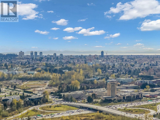 5208 4880 LOUGHEED HIGHWAY Burnaby, British Columbia in Condos for Sale in Burnaby/New Westminster - Image 2