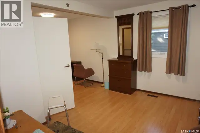 46 Rogers PLACE Regina, Saskatchewan in Houses for Sale in Regina - Image 13