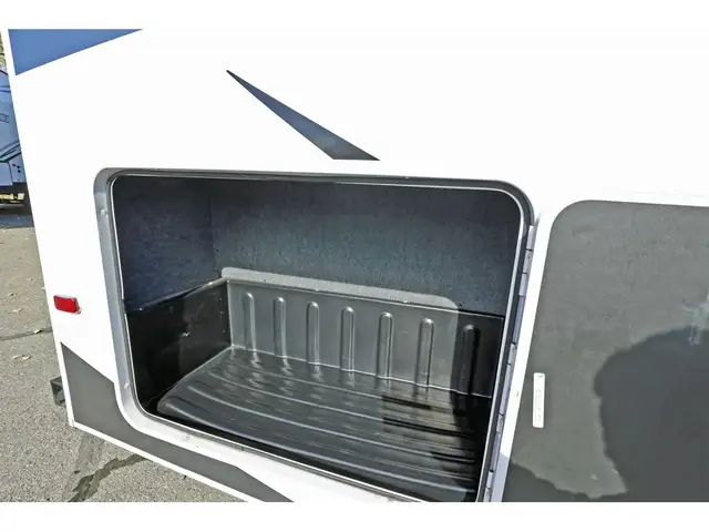 2022 Jayco Greyhawk 29MV Classe C VR/RV Crics Hydrauliques + Sol in RVs & Motorhomes in Laval / North Shore - Image 29