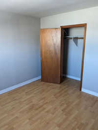 3 Bedroom Unit 20 on second floor with balcony is available immeditately at 1250 Duke Street, Cambri... (image 4)