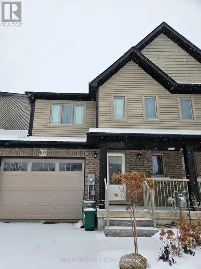Beautiful Executive Townhome with attached garage for LEASE! Spacious rooms, open concept, beautiful...