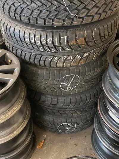 Selling a set of 225/60/17 6bolt steel fits Chevy uplander Pontiac Montana and other 6bolt suvs/vans...