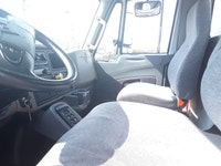 Ryder Stock ID: 674841 Transmission Type/Speed: AUTO 6 Engine: DIESEL ISB'13 260/2300 Horse Power: 2... (image 8)