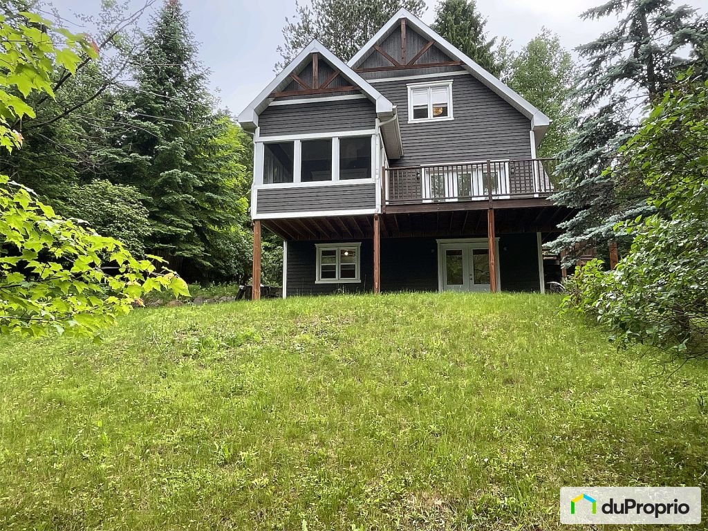 $760,000 - 3 Storey for sale in Mont-Tremblant — photo 1