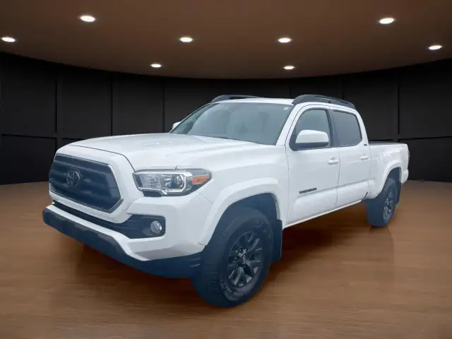 2023 Toyota Tacoma LTD Nightshade CLEAN CARFAX! PRICED TO MOV...