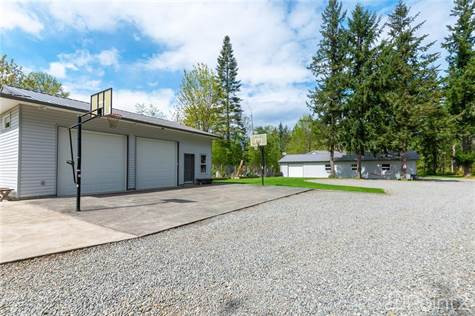 3430 Karen Rd in Houses for Sale in Campbell River - Image 4