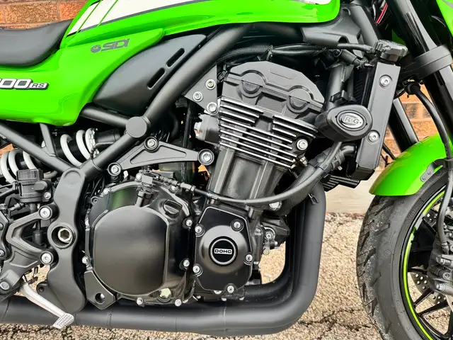 2018 Kawasaki Z900RS Cafe **HINDLE EXHAUST SYSTEM** **EXTRAS** in Street, Cruisers & Choppers in Markham / York Region - Image 10