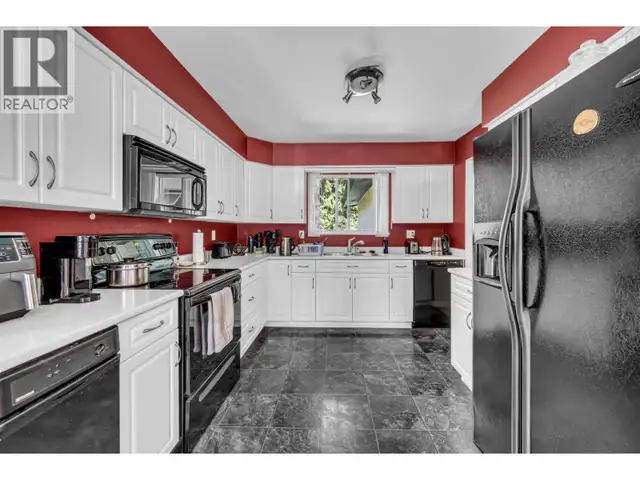 3255 MILTON AVENUE North Vancouver, British Columbia in Houses for Sale in North Shore - Image 6