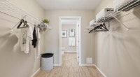 Discover Vista Green, a vibrant, pet-friendly apartment community bringing Broadstreet’s signature c... (image 7)