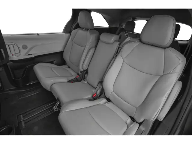 2026 Toyota Sienna XLE 8-Passenger in Cars & Trucks in Markham / York Region - Image 11