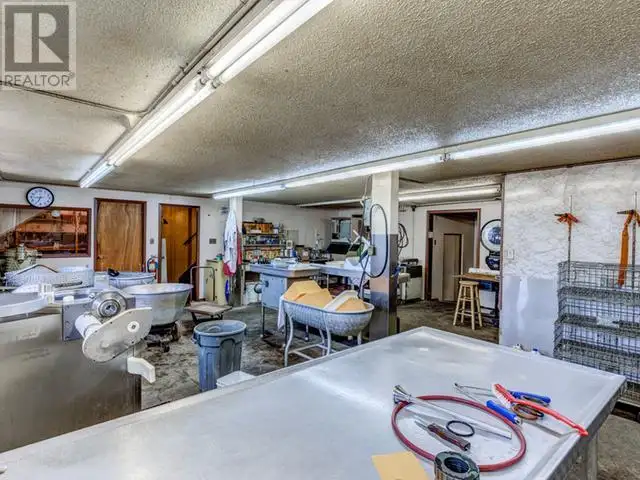 203 HANSON STREET Whitehorse, Yukon in Commercial & Office Space for Sale in Whitehorse - Image 16