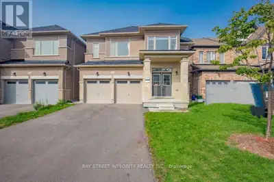 6 MCKEE COURT Aurora, Ontario