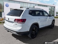 Step into the driver's seat of the 2018 Volkswagen Atlas Execline and envision seamless family adven... (image 4)