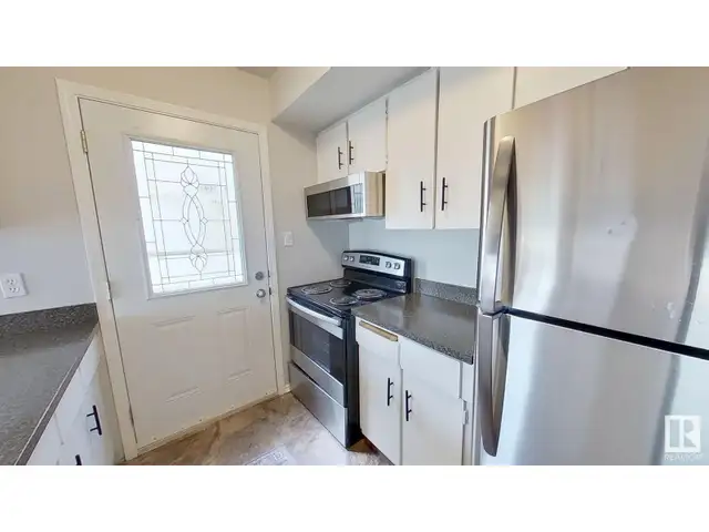 27 LANCASTER TC NW Edmonton, Alberta62863798484481123