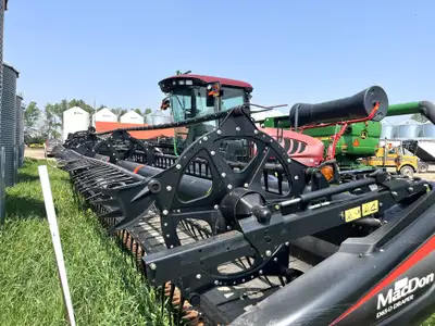 1006/778hrs, D65 40', DKD, Pickup Reel, 600/65R28, 16.5L-16.1, Hydraulic Swath Roller. At Farm - Ros...