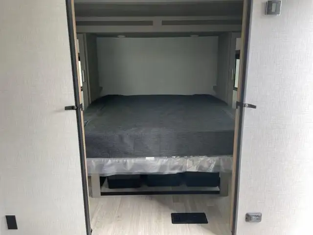 2026 Keystone RV Hideout 262BHS in Travel Trailers & Campers in Kamloops - Image 18