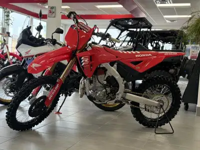 2026 Honda CRF450R Works Edition. Very Limited quantity, if you want one don't wait, these do not la...