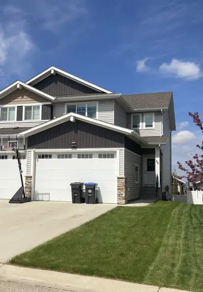 Call Jan(RLNR) at: 403-396-1200. URL: https://www.realtor.ca/real-estate/28338466/66-cameron-close-s...