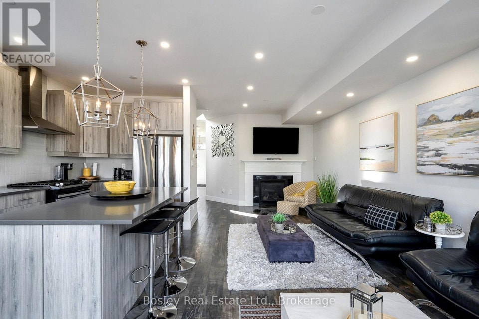 207 COURTLAND STREET Blue Mountains, Ontario 5