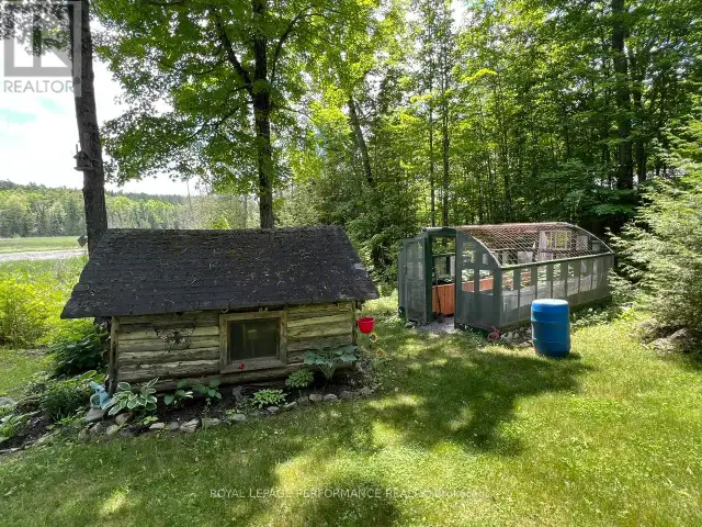 253 LACOURSE LANE Lanark Highlands, Ontario in Houses for Sale in Ottawa - Image 20