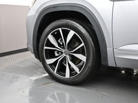 Just Arrived! 2025 VW Atlas Execline with Captains Chairs! Clean Carfax, Fully Loaded! Equipped with... (image 3)