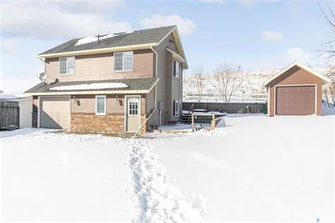 8 Alice CRESCENT dans Maisons à vendre  à Moose Jaw