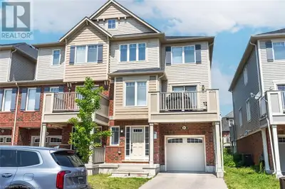 This spacious Mattamy Moonseed End freehold townhome is located in one of the most desirable areas,...