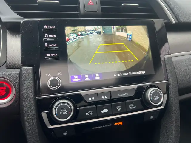2019 Honda Civic Coupe in Cars & Trucks in City of Montréal - Image 14