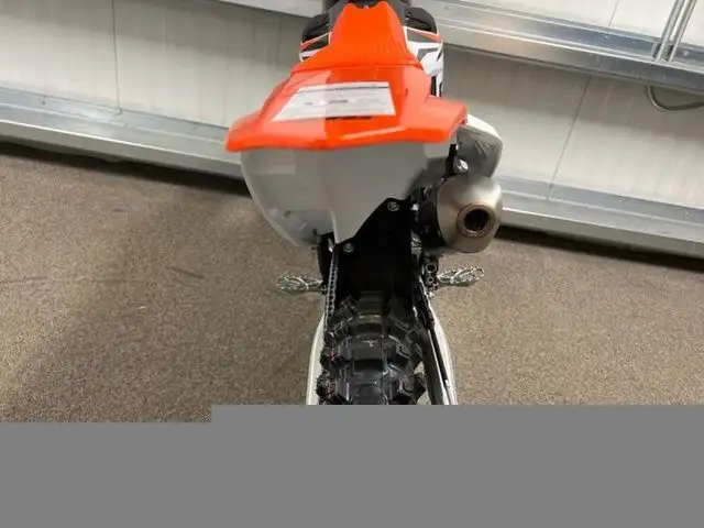 2024 KTM 250 SX in Dirt Bikes & Motocross in Calgary - Image 18