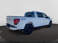 DEAL PENDING Check out this vehicle's pictures, features, options and specs, and let us know if you... (image 4)