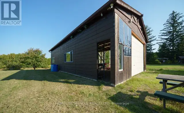 385 MOUNT PLEASANT ROAD Brantford, Ontario in Houses for Sale in Brantford - Image 35