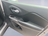 WE CAN GET YOU APPROVED ON THIS JEEP CHEROKEE SPORT 4X4 TODAY FEATURED OPTIONS -Cold Weather Group -... (image 6)