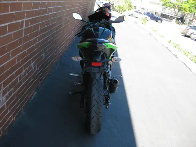 2016 Kawasaki Ninja 300 in Street, Cruisers & Choppers in City of Toronto - Image 6