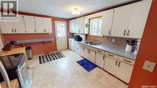 319 Carlyle STREET Arcola, Saskatchewan in Houses for Sale in Regina - Image 8
