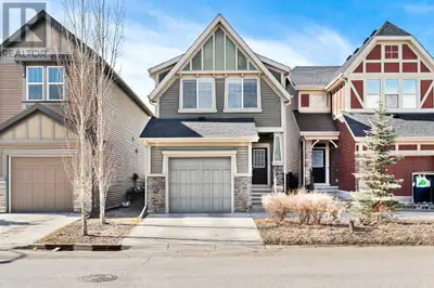 This spectacular former show home is a beautifully designed two-storey residence located in the soug...