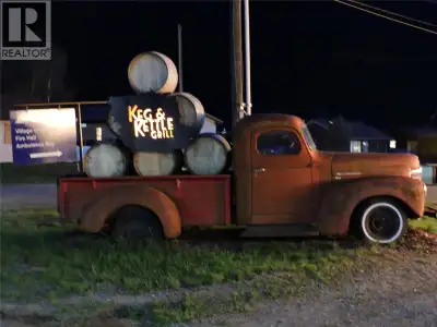 Keg and Kettle Grill in Midway, BC. Here's your chance to own a very successful licensed restaurant...