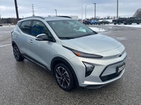 Lowest kms on any 2023 Bolt EUV in ONTARIO... PROBABLY CANADA.Top of the Line Premier, One Owner, Su... (image 9)