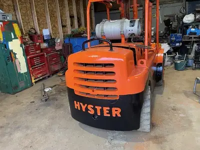 8000 lbs Hyster H80 Forklift 3 Stage mast Propane $9000 +HST or best offer Contact: Stephen 902-456-...