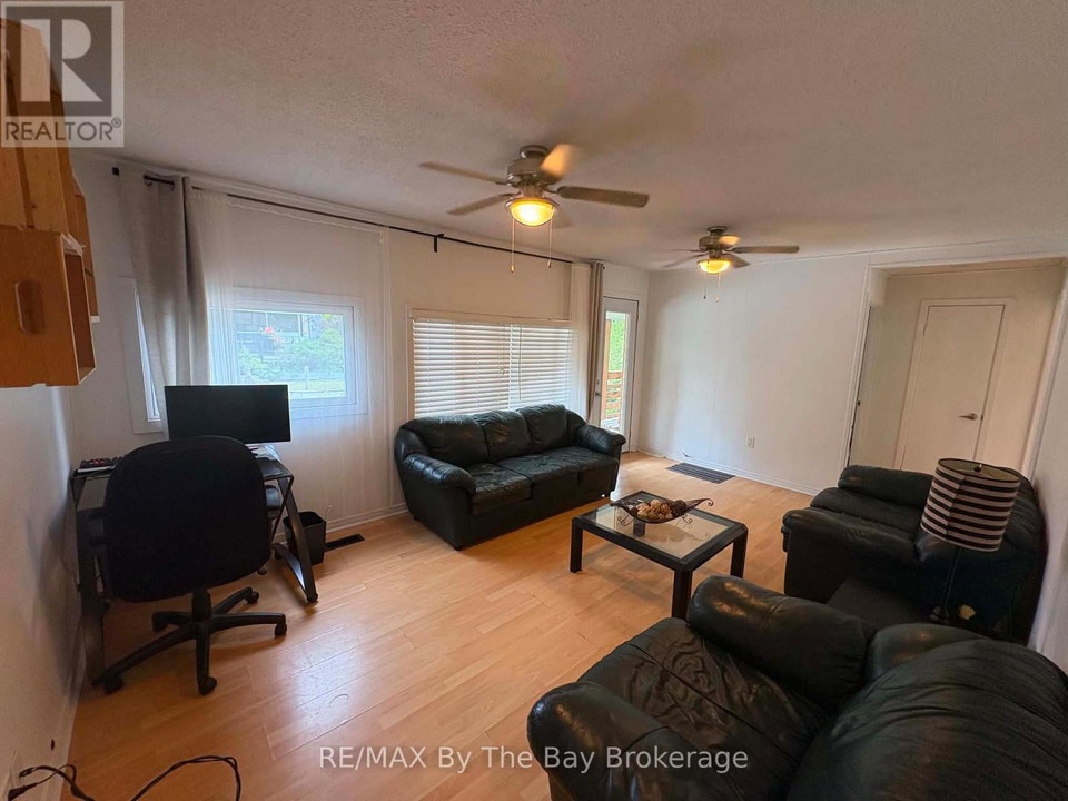 240 SHORE LANE Wasaga Beach, Ontario 2