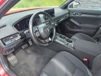 Automatic Transmission Leather Trimmed Seats Sport Trim Apple Carplay Android Auto Adaptive Cruise C... (image 8)