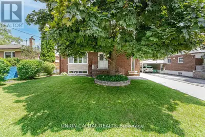 A newly renovated, very spacious 2-bedroom basement apartment in the highly demanded Crosby neighbou...